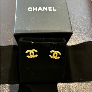 Chanel Earrings. 100% authentic. Like new stud earrings